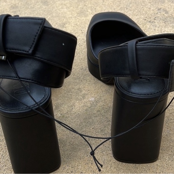 DKNY Briella Black Mary Jane Platform Sandals Women's Size 11 - Picture 4 of 4